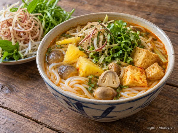 Bún bò Huế chay (ảnh minh hoạ do AI tạo)