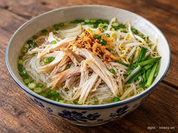 Hủ tiếu gà (ảnh minh hoạ do AI tạo)